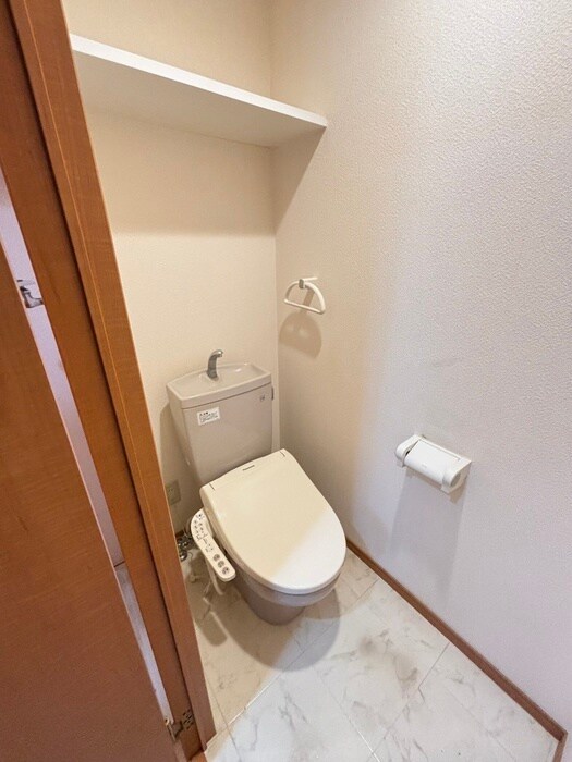 物件内観写真10　(トイレ)