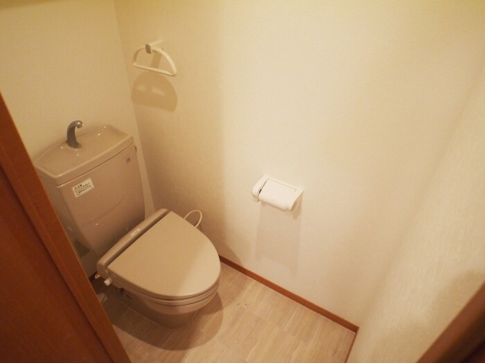 物件内観写真11　(トイレ)