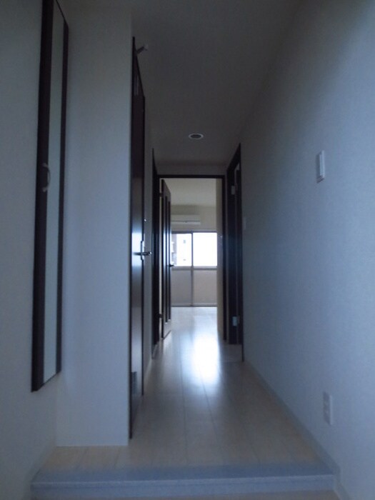 物件内観写真17　(廊下)