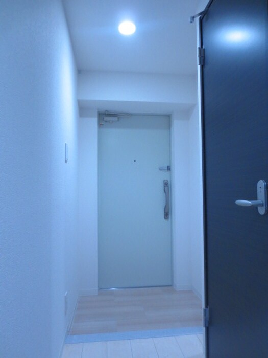 物件内観写真18　(玄関)