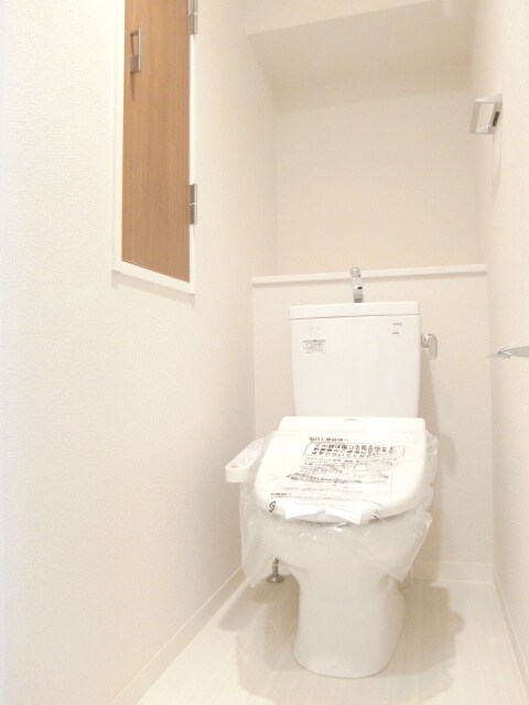 物件内観写真11　(トイレ)