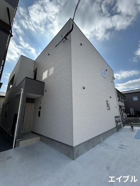THE　NOBLES　諏訪野町Ⅱ外観写真