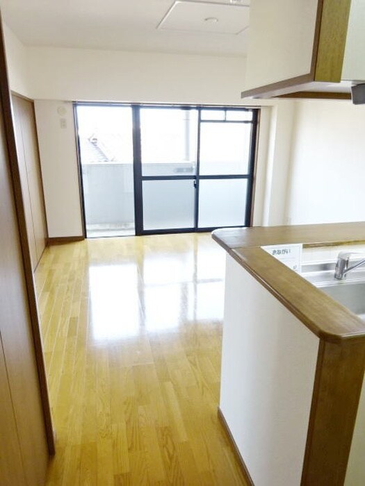 物件内観写真11　(居室)