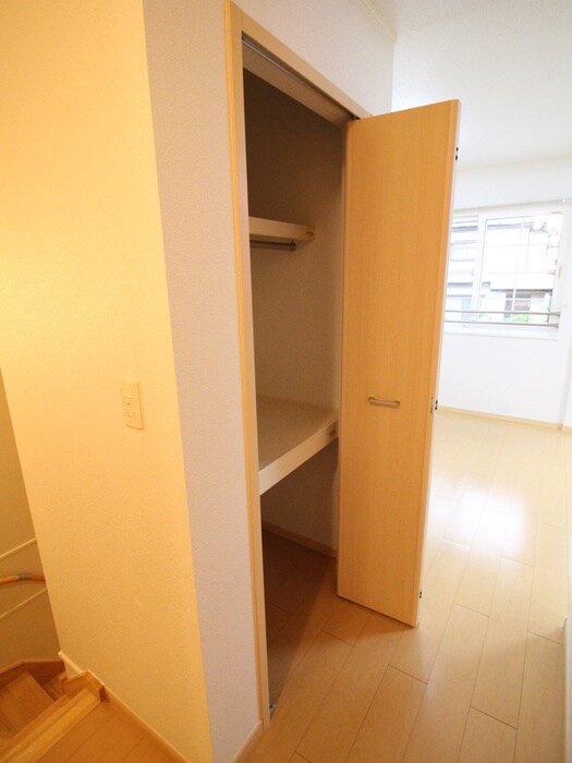 物件内観写真15　(収納)