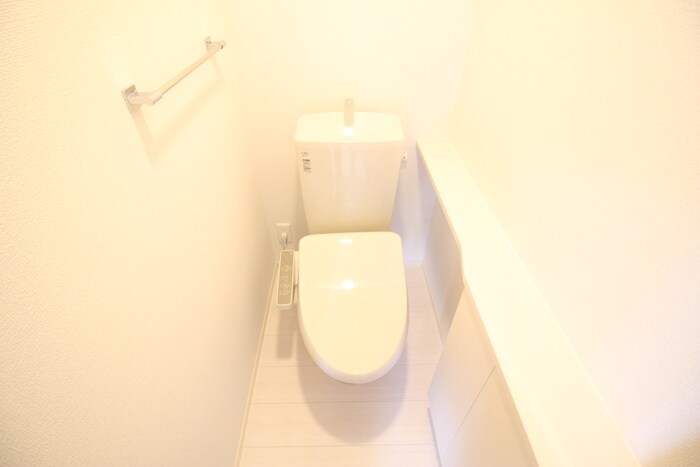 物件内観写真13　(トイレ)