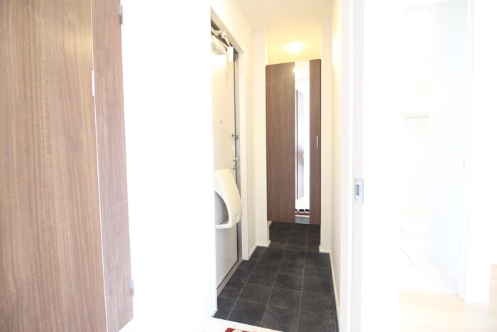 物件内観写真17　(廊下)