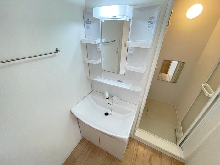 物件内観写真11　(洗面)