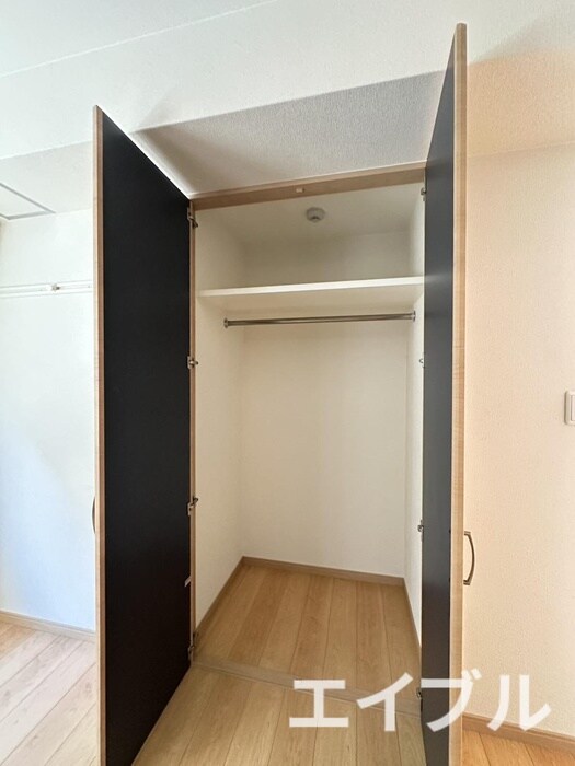 物件内観写真13　(収納)