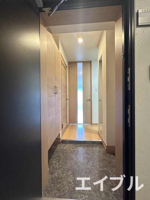 物件内観写真14　(玄関)