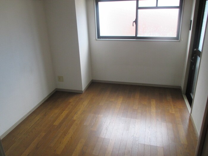 物件内観写真14　(居室)