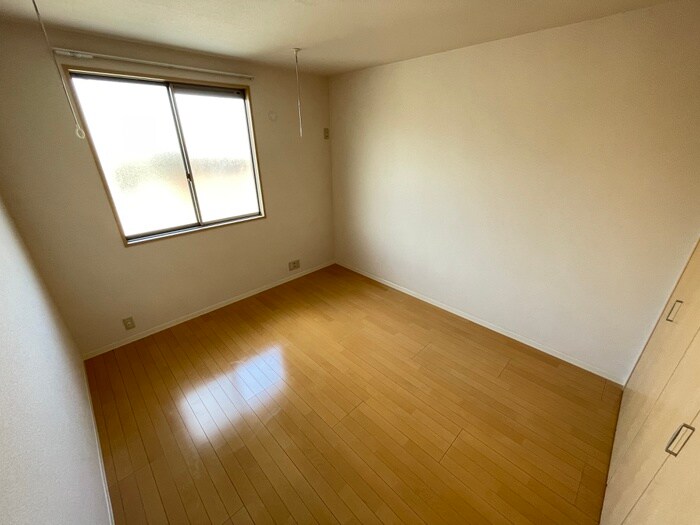 物件内観写真6　(居室)