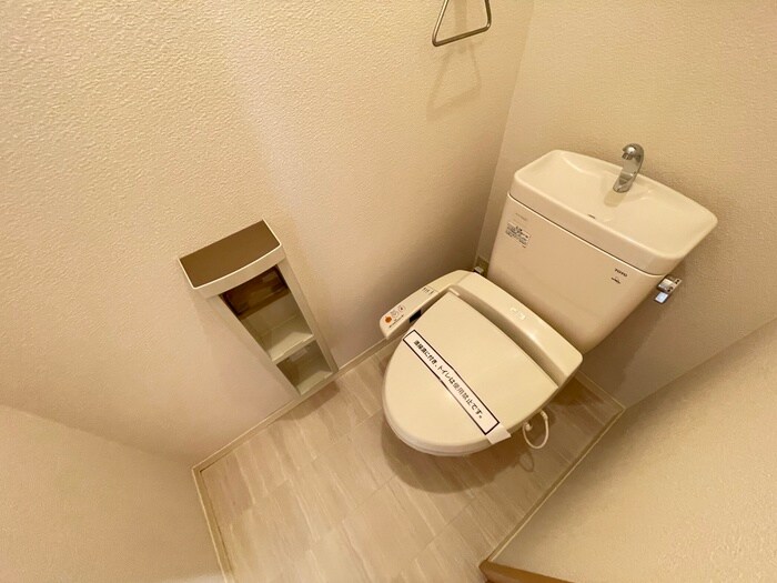 物件内観写真10　(トイレ)