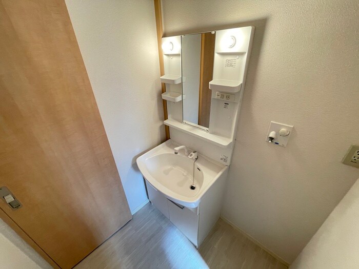 物件内観写真11　(洗面)