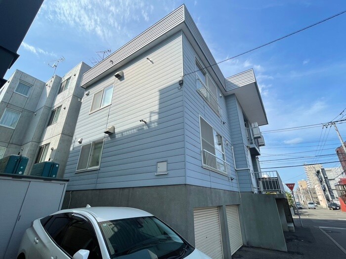 物件外観写真3　(外観写真)