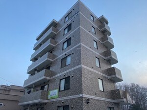 パ－クヒルズ新札幌外観写真