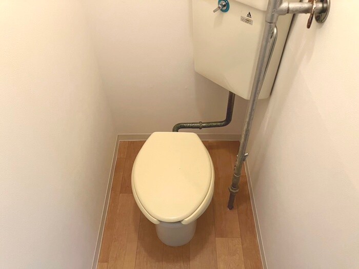 物件内観写真14　(トイレ)