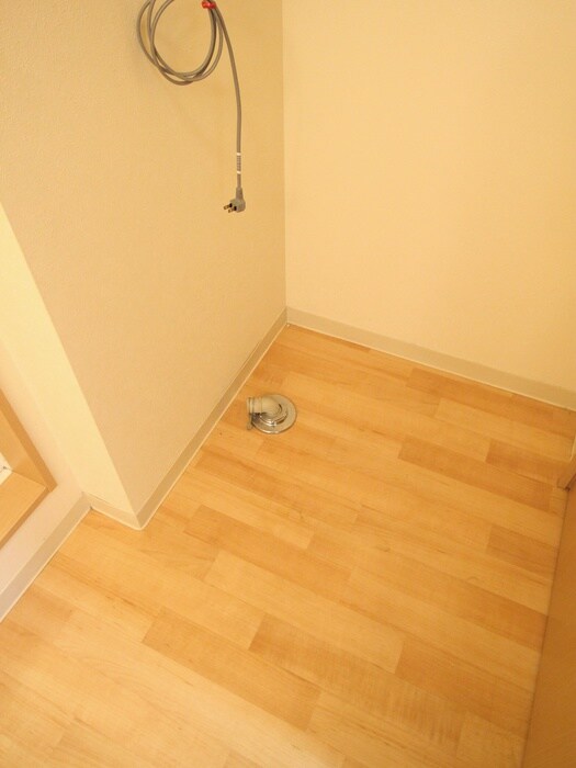 物件内観写真19　(洗濯機置場)