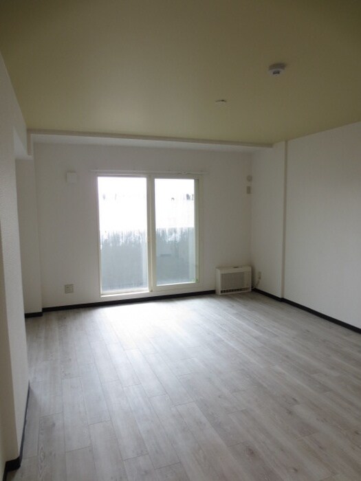 物件内観写真6　(居室)