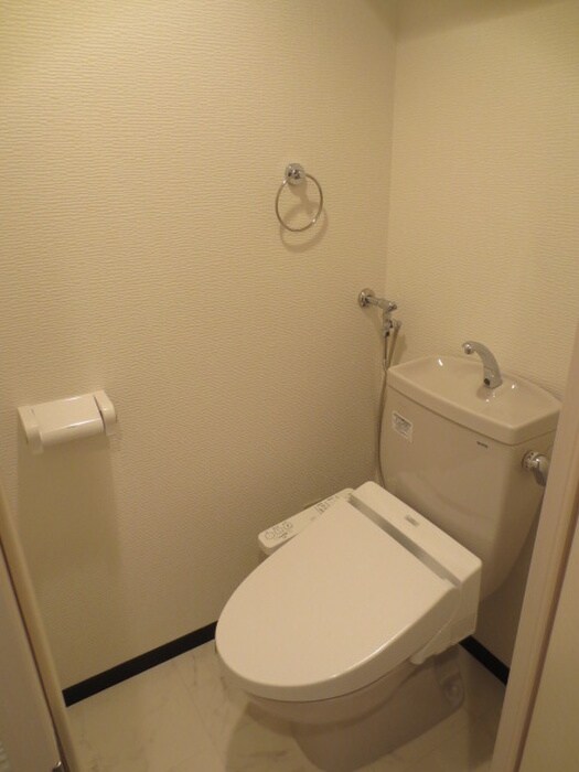 物件内観写真12　(トイレ)