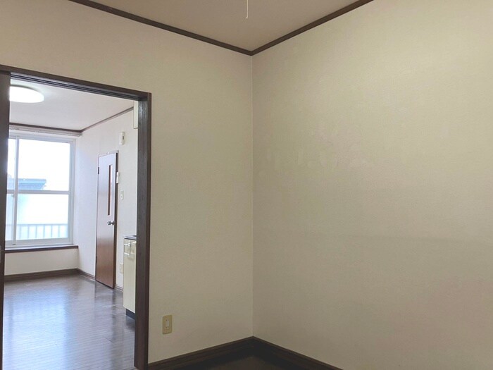 物件内観写真13　(居室)