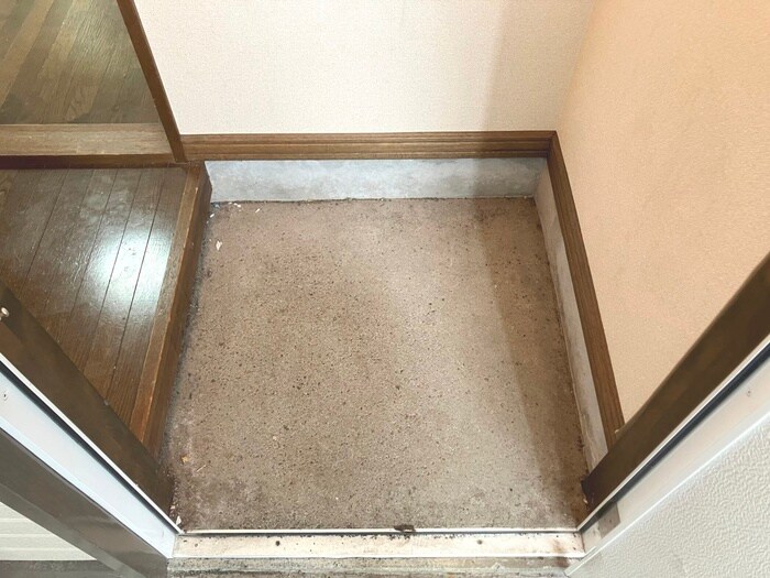 物件内観写真22　(玄関)
