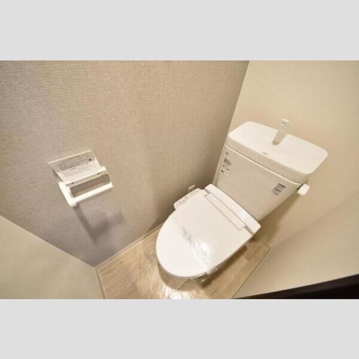 物件内観写真13　(トイレ)