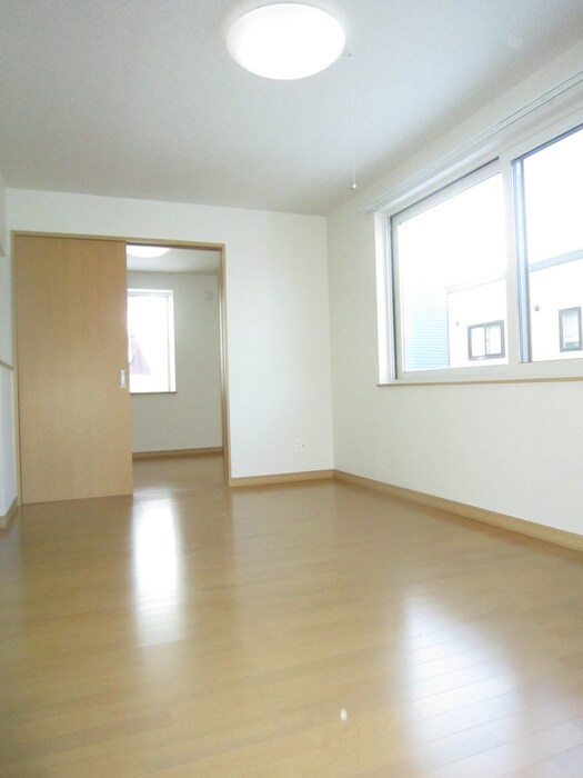 物件内観写真5　(居室)