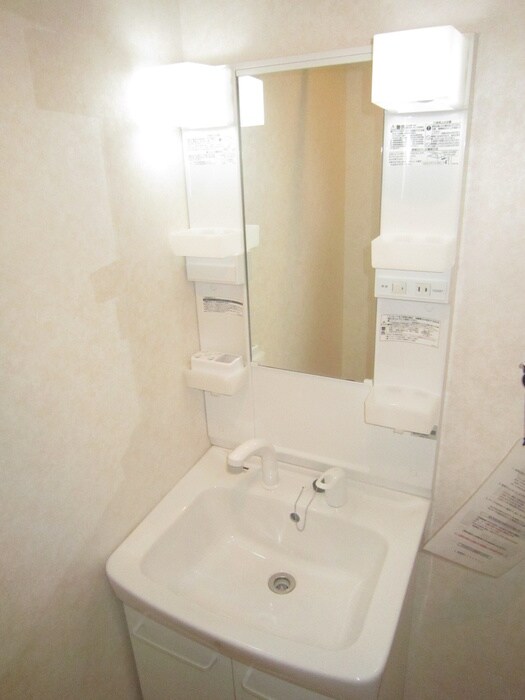 物件内観写真11　(洗面)