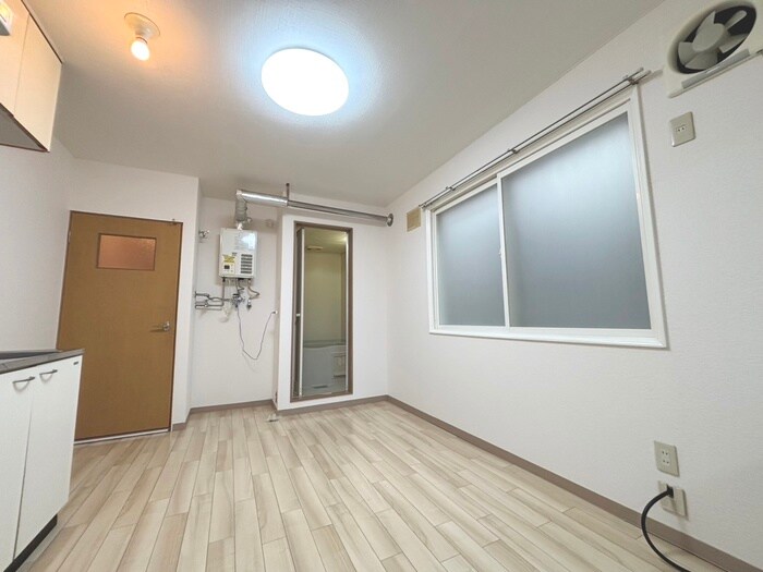 物件内観写真5　(居室)