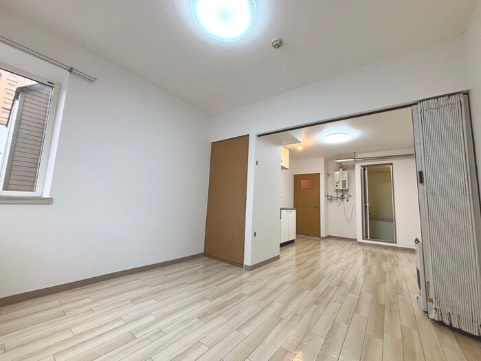 物件内観写真7　(居室)