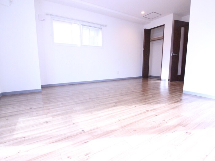 物件内観写真18　(居室)