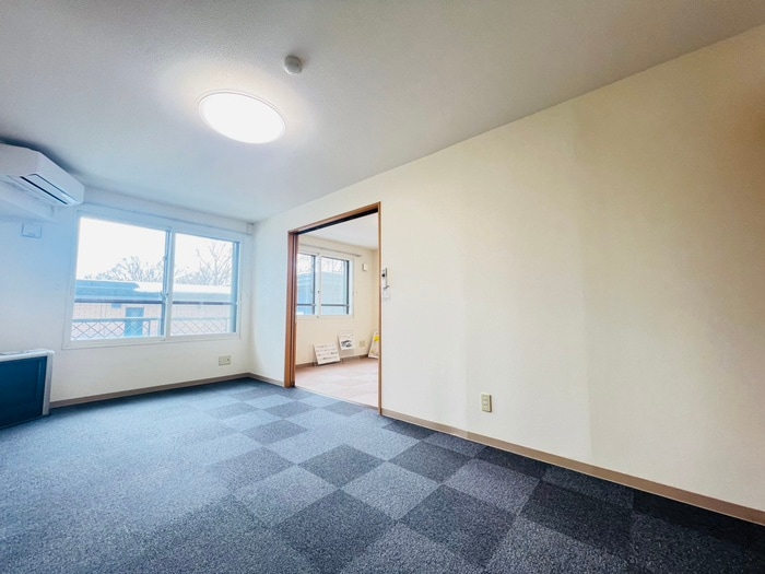 物件内観写真3　(居室)