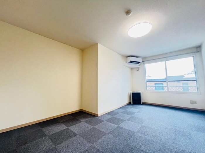 物件内観写真6　(居室)