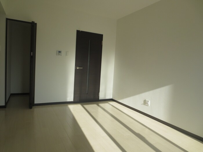 物件内観写真5　(居室)