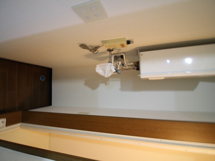 物件内観写真15　(洗濯機置場)