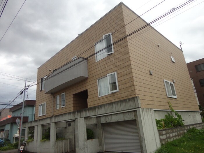 物件外観写真2　(外観写真)