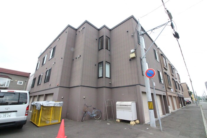 物件外観写真4　(外観写真)