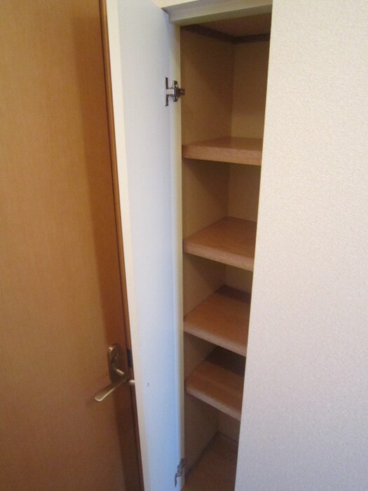 物件内観写真15　(靴箱)