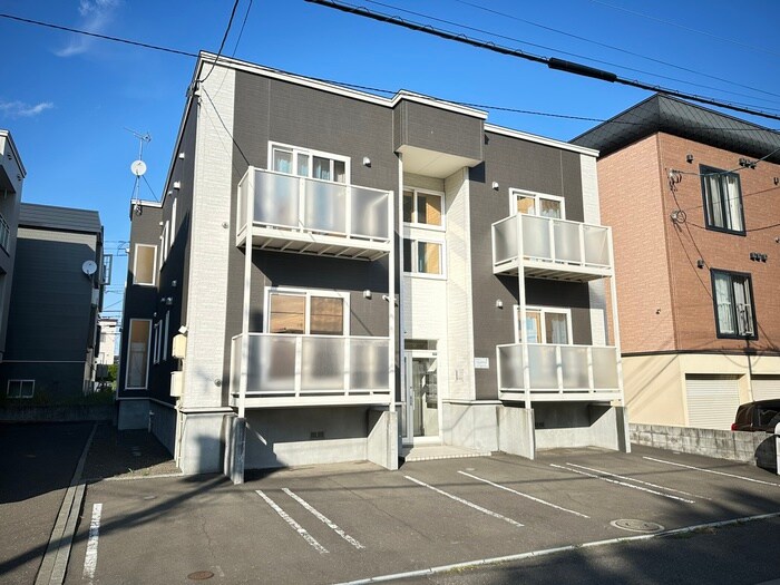 物件外観写真1　(外観写真)