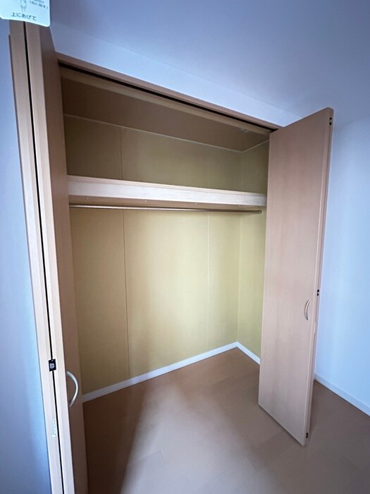 物件内観写真18　(収納)