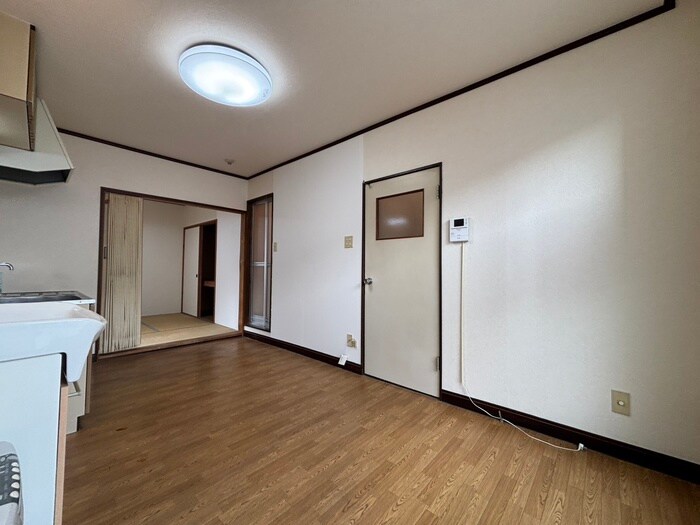 物件内観写真8　(居室)