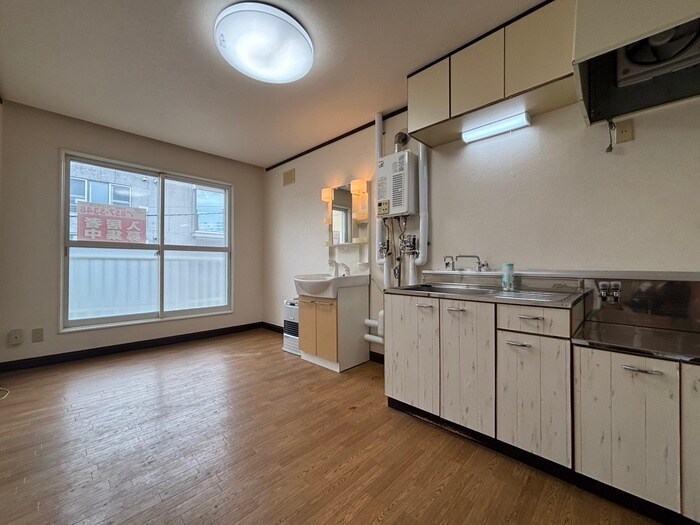 物件内観写真10　(居室)