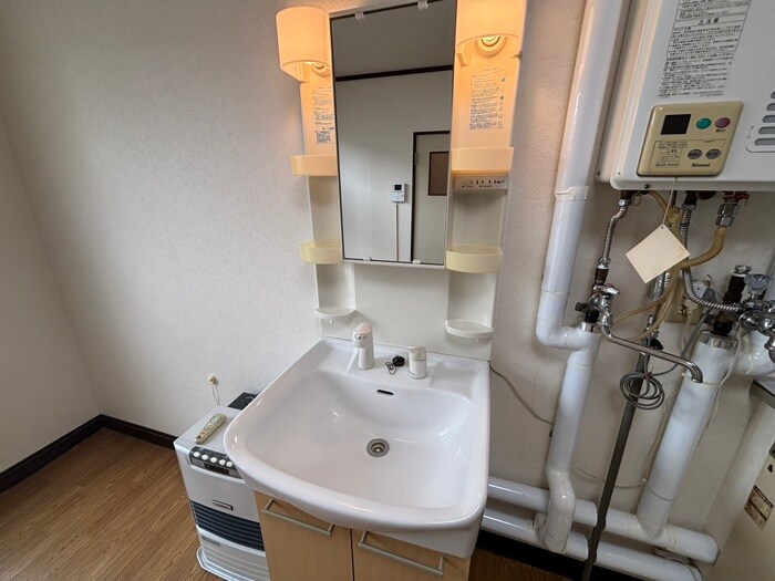 物件内観写真16　(洗面)