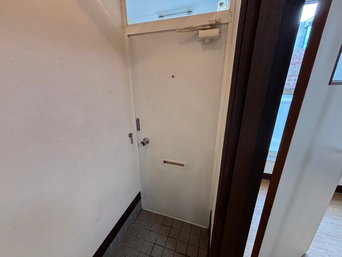物件内観写真20　(玄関)