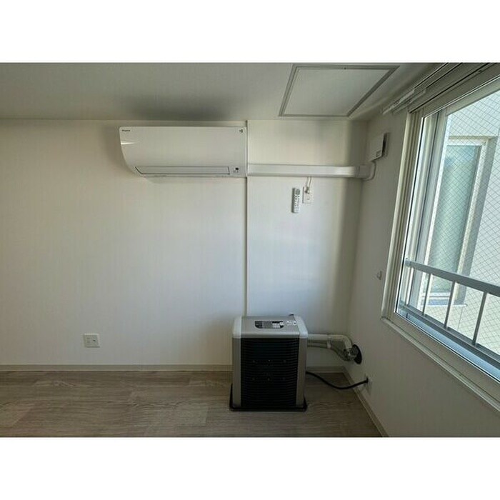 物件内観写真6　(居室)