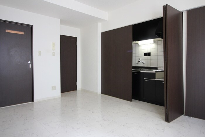 物件内観写真9　(居室)