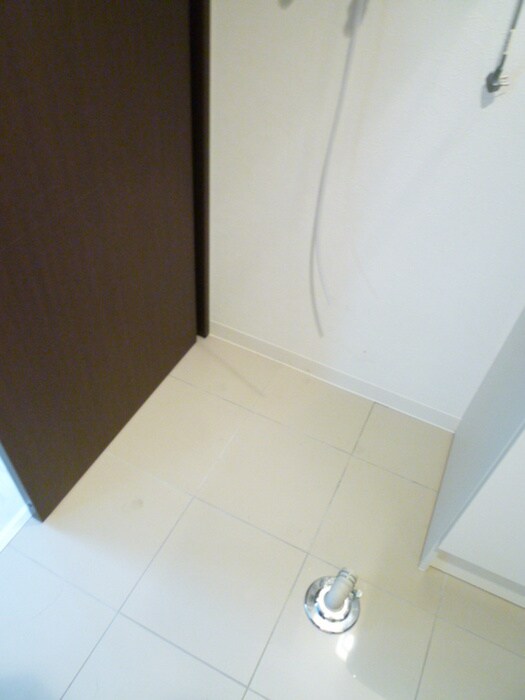 物件内観写真11　(洗濯機置場)