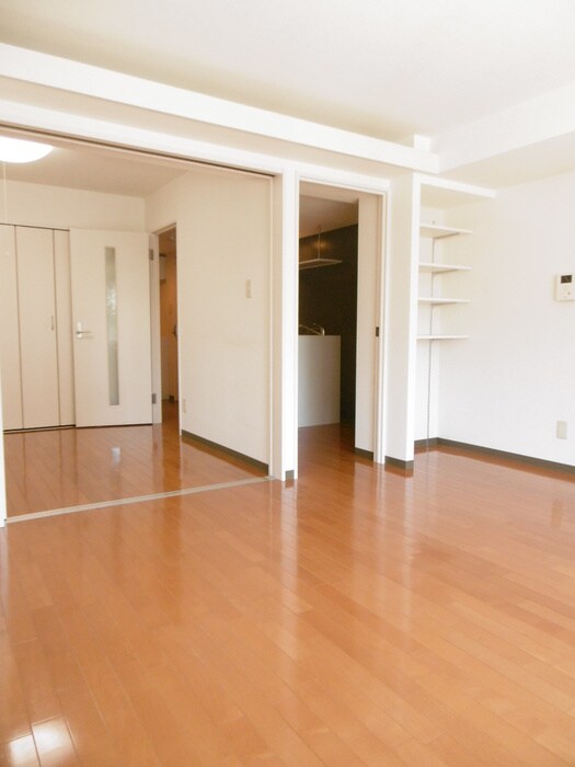 物件内観写真8　(居室)