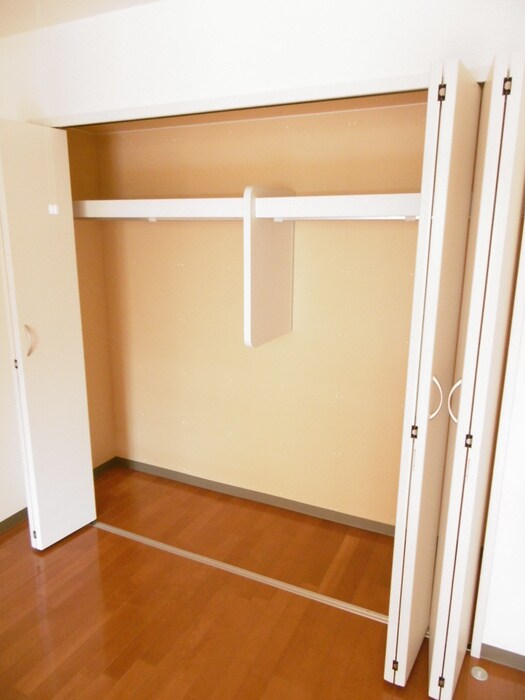 物件内観写真11　(収納)