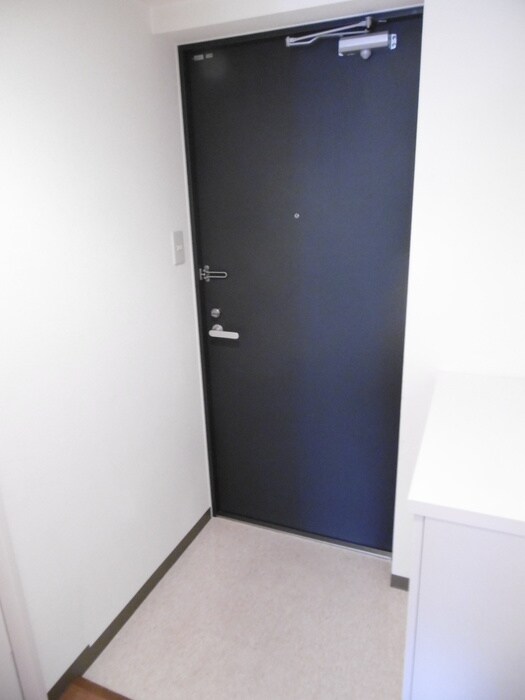 物件内観写真16　(玄関)